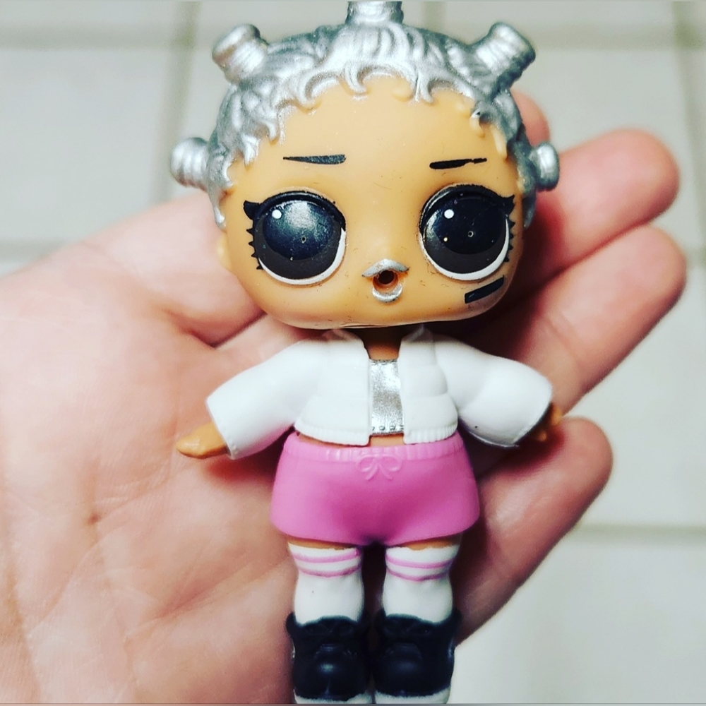 MGA LOL Surprise Dolls Series 2 Let's Be Friends Beats